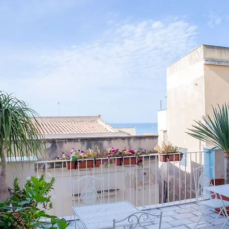 Casa dell'Aromatario b&b-3